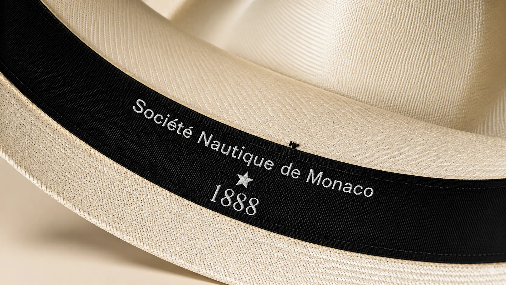 Signature hat personalisation detail