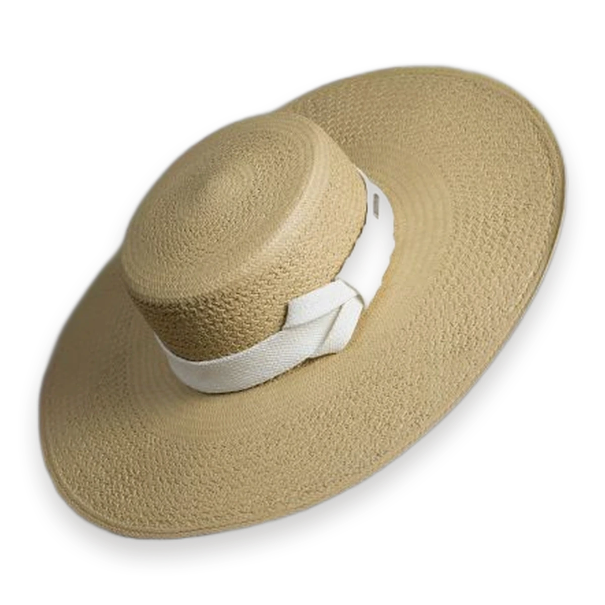 Dubai Cloe Resort Fedora